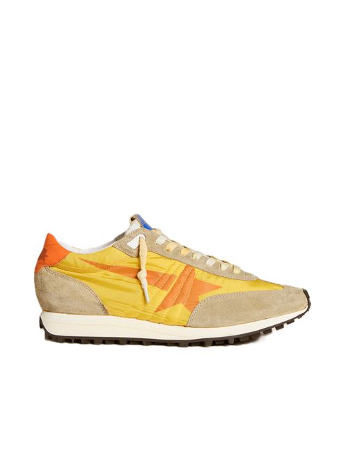 Golden Goose Marathon Uomo con tomaia in nylon di colore giallo e stella arancione Golden Goose | GMF00683F00546282542